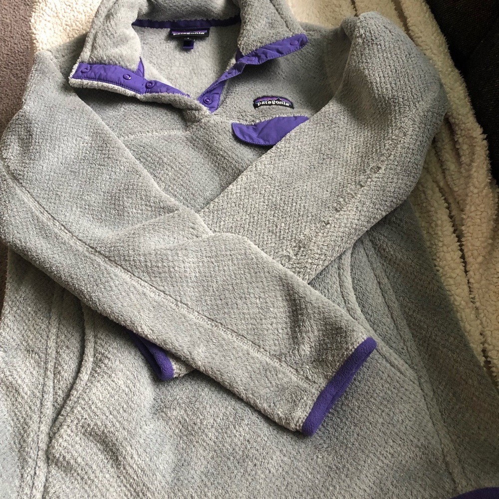 Patagonia thick  pull over top size small